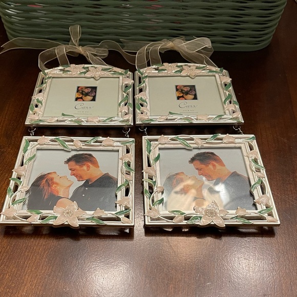 🩷 Carrs Pink & Green Photo Frame 3 1/2 By 3 1/2 Metal Frame Floral Design🩷 - Picture 3 of 9